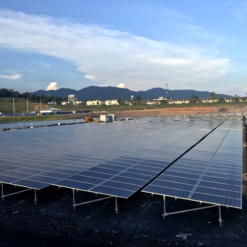 Proyek PLTS 60.4mw berlokasi di malaysia pada tahun 2017