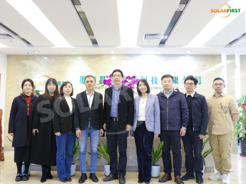 Kabar Baik丨Xiamen Haihua Power Technology Co., Ltd. dan Xiamen Solar First Group Menandatangani Perjanjian Kerja Sama Strategis